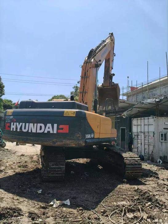 Buy Hyundai R350LVS Used Excavator / 1