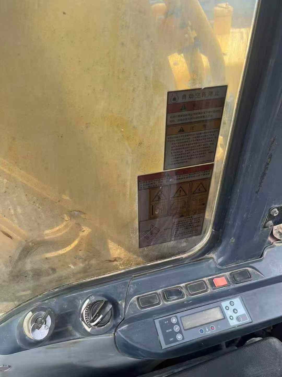 Buy Kobelco SK210 Used Excavator / 5