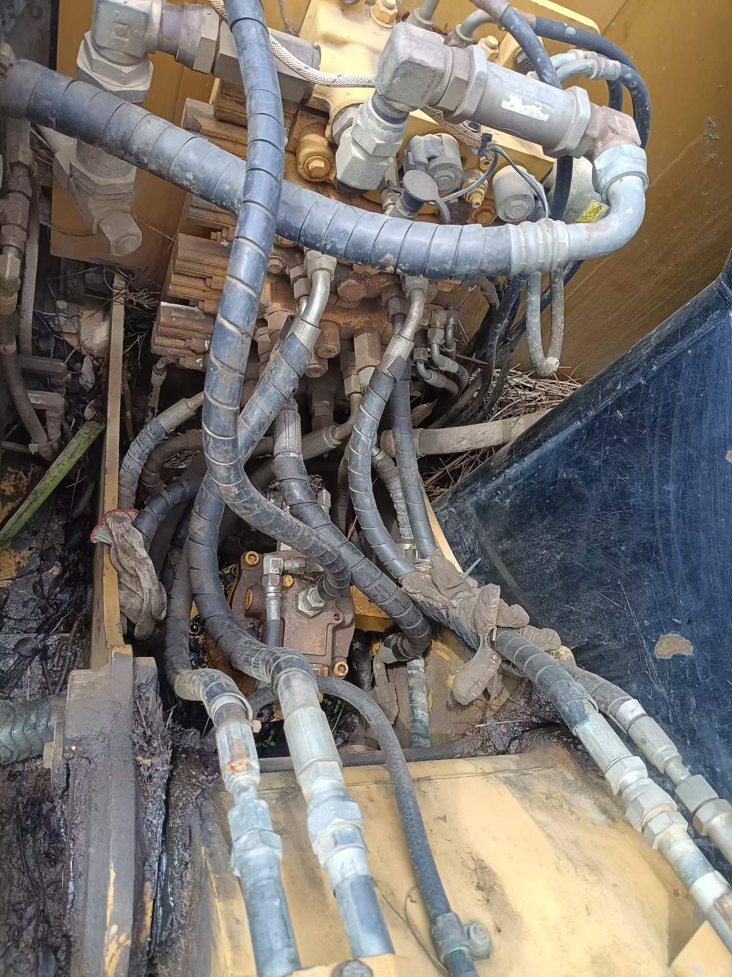 Buy Caterpillar 308B Used Excavator / 9