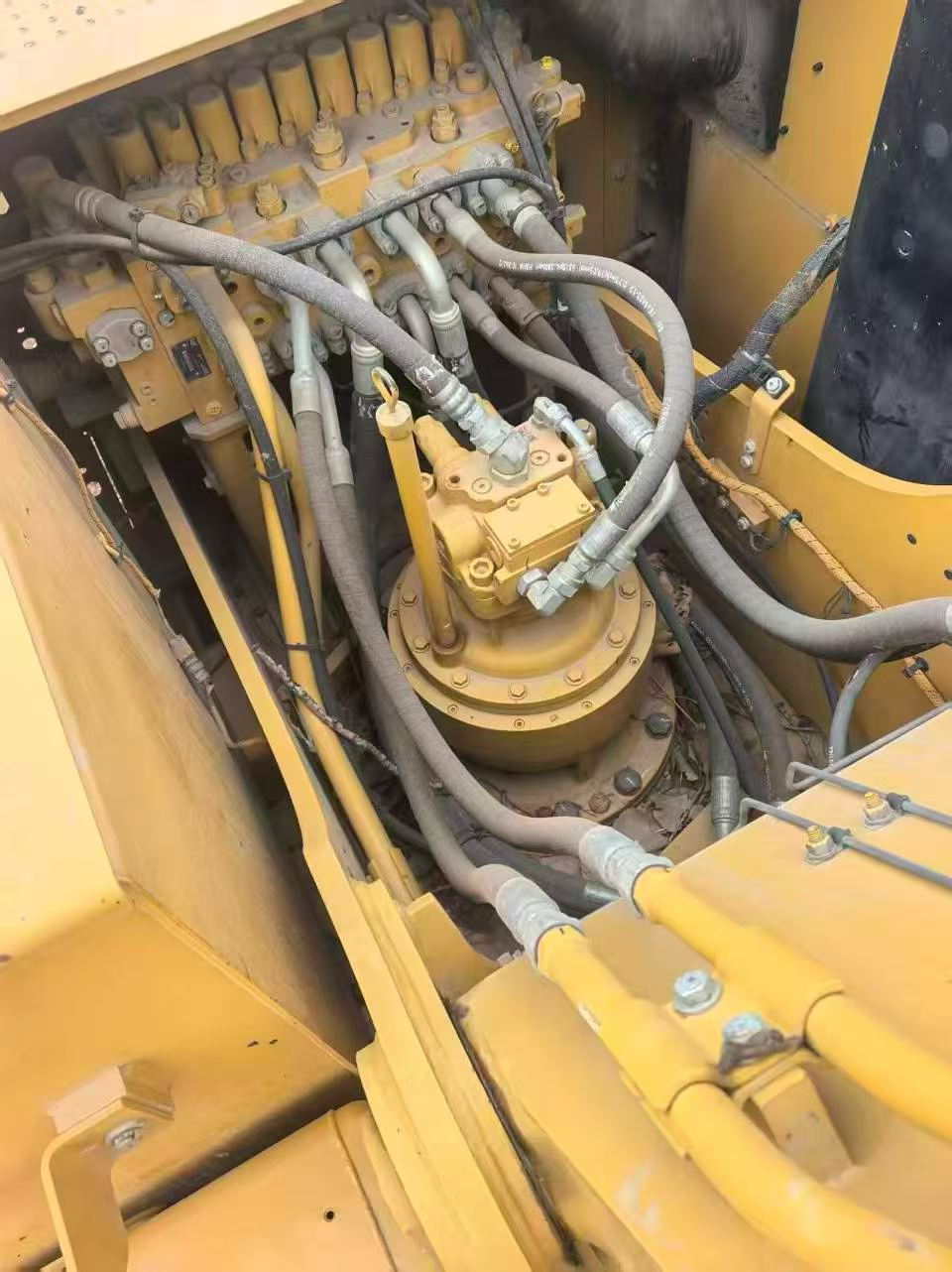 Buy Caterpillar 320A Used Excavator / 5