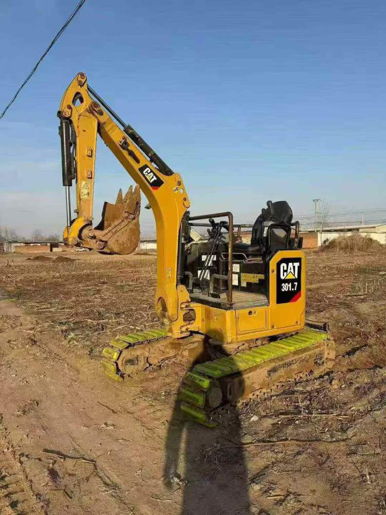 Buy Caterpillar 301.4C Used Excavator / 9