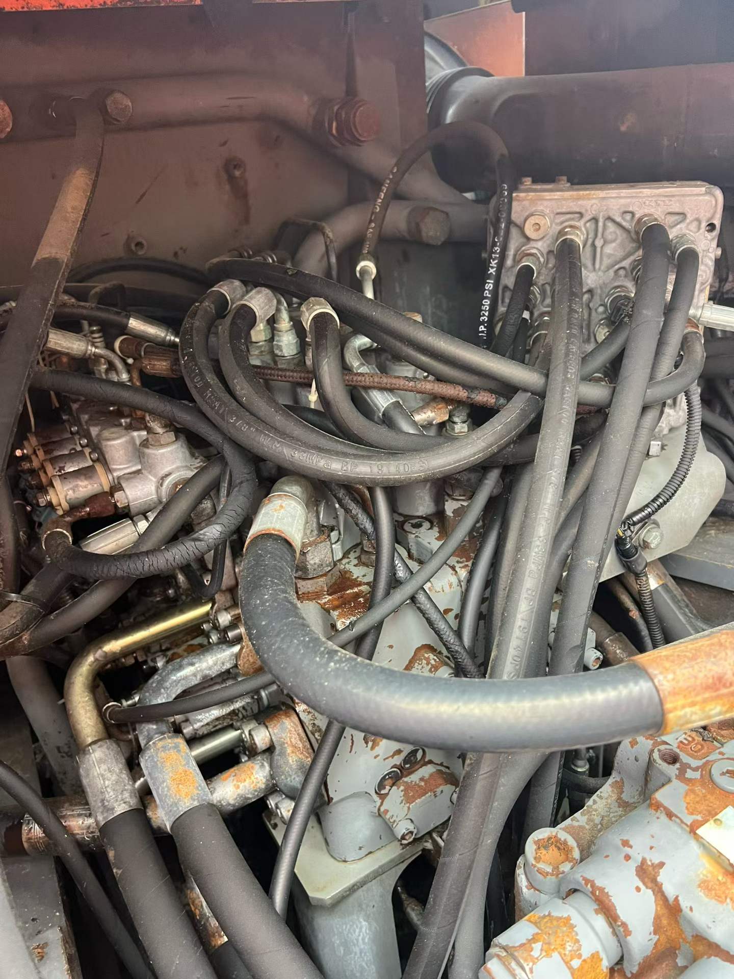 Buy Hitachi EX200-3 Used Excavator / 4