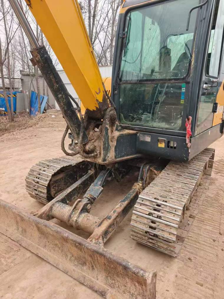 Buy Hyundai HX55 Used Excavator / 6