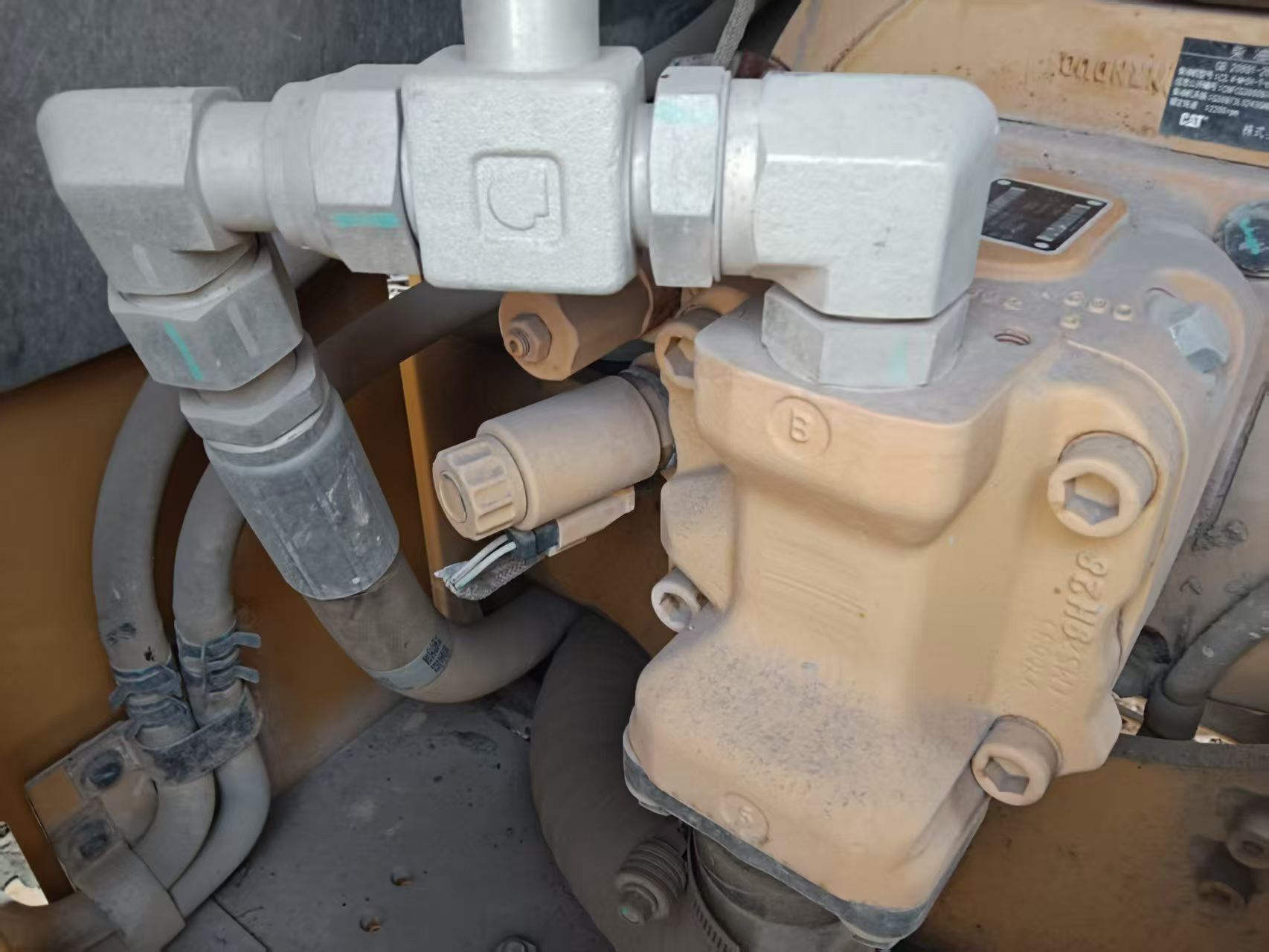 Buy Caterpillar 307B Used Excavator / 3