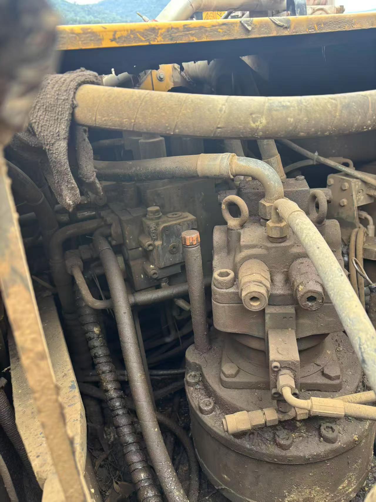 Buy XCMG XE200 Used Excavator / 3