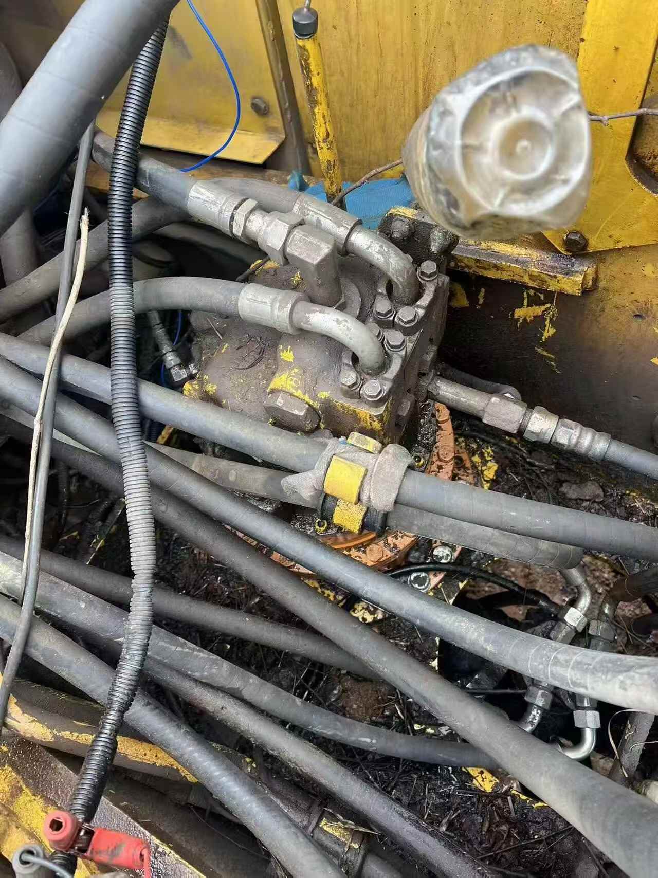 Buy Komatsu PC200-8 Used Excavator / 3