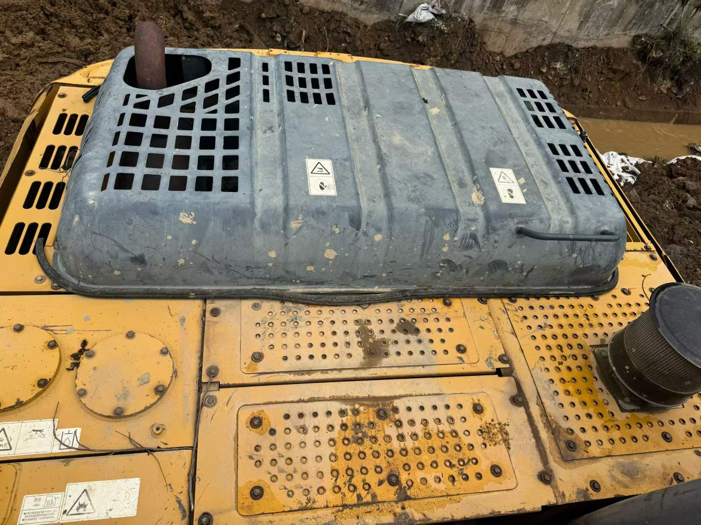 Buy XCMG XE200 Used Excavator / 7