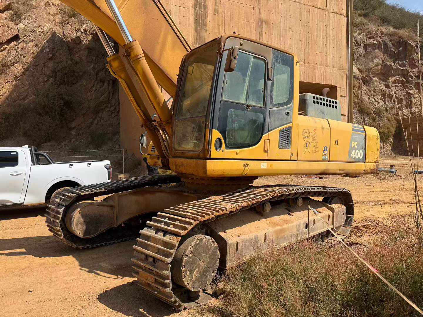 Buy Komatsu PC400-8 Used Excavator / 2