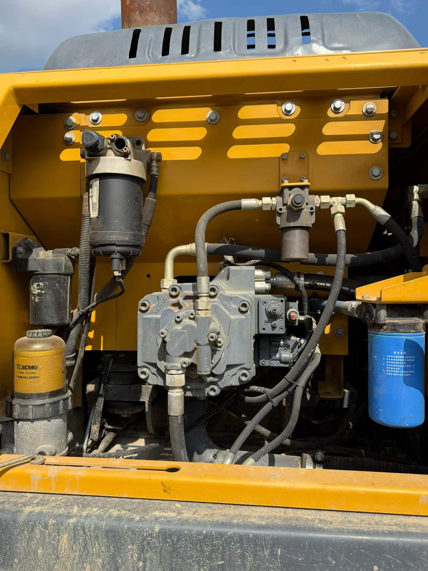 Buy XCMG XE205DA Used Excavator / 6