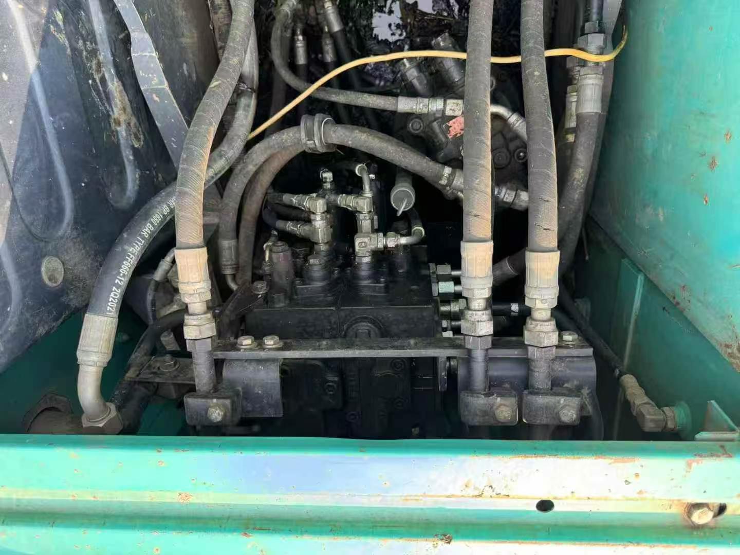 Buy Kobelco SK140 Used Excavator / 9