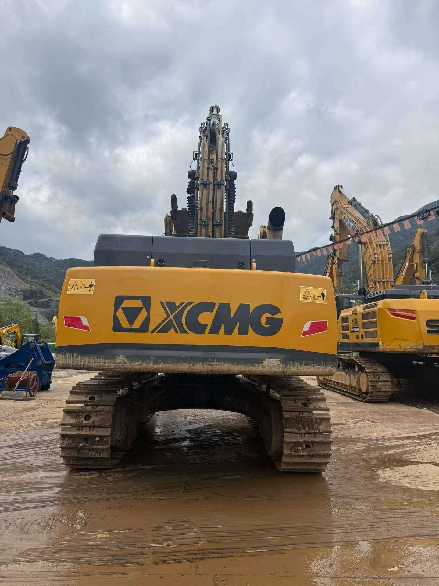Buy XCMG XE550DK Used Excavator / 7