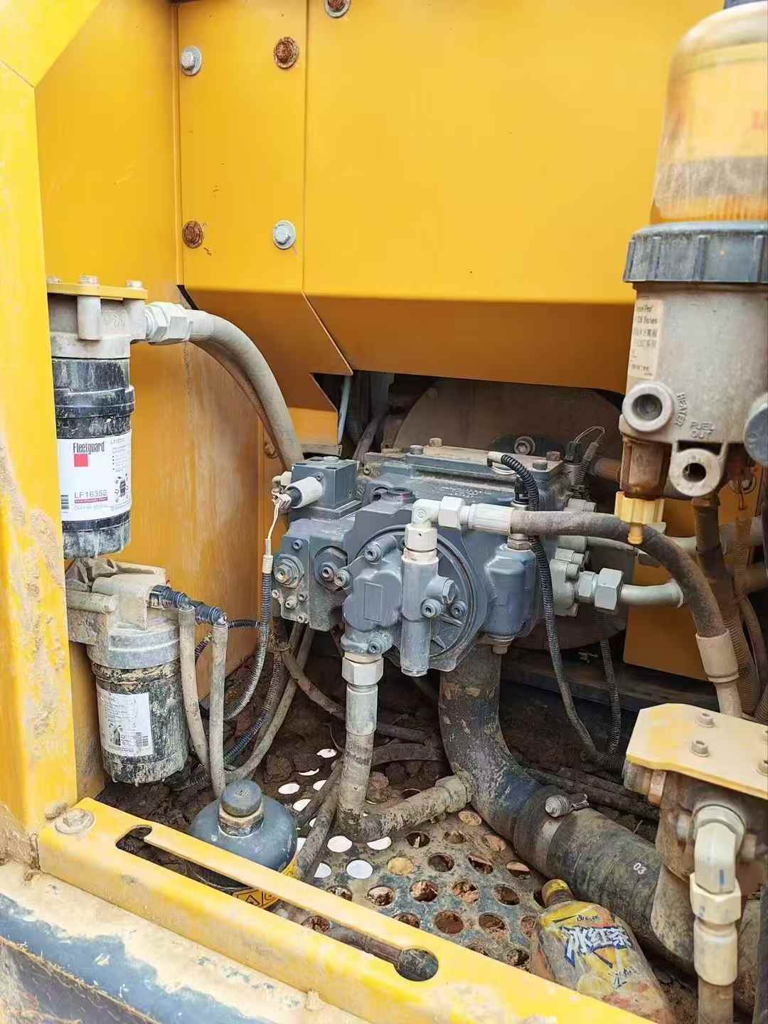 Buy XCMG XE135B Used Excavator / 7