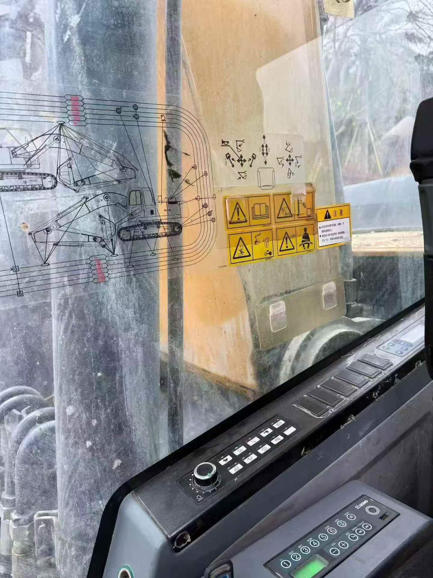 Buy XCMG XE245D Used Excavator / 9