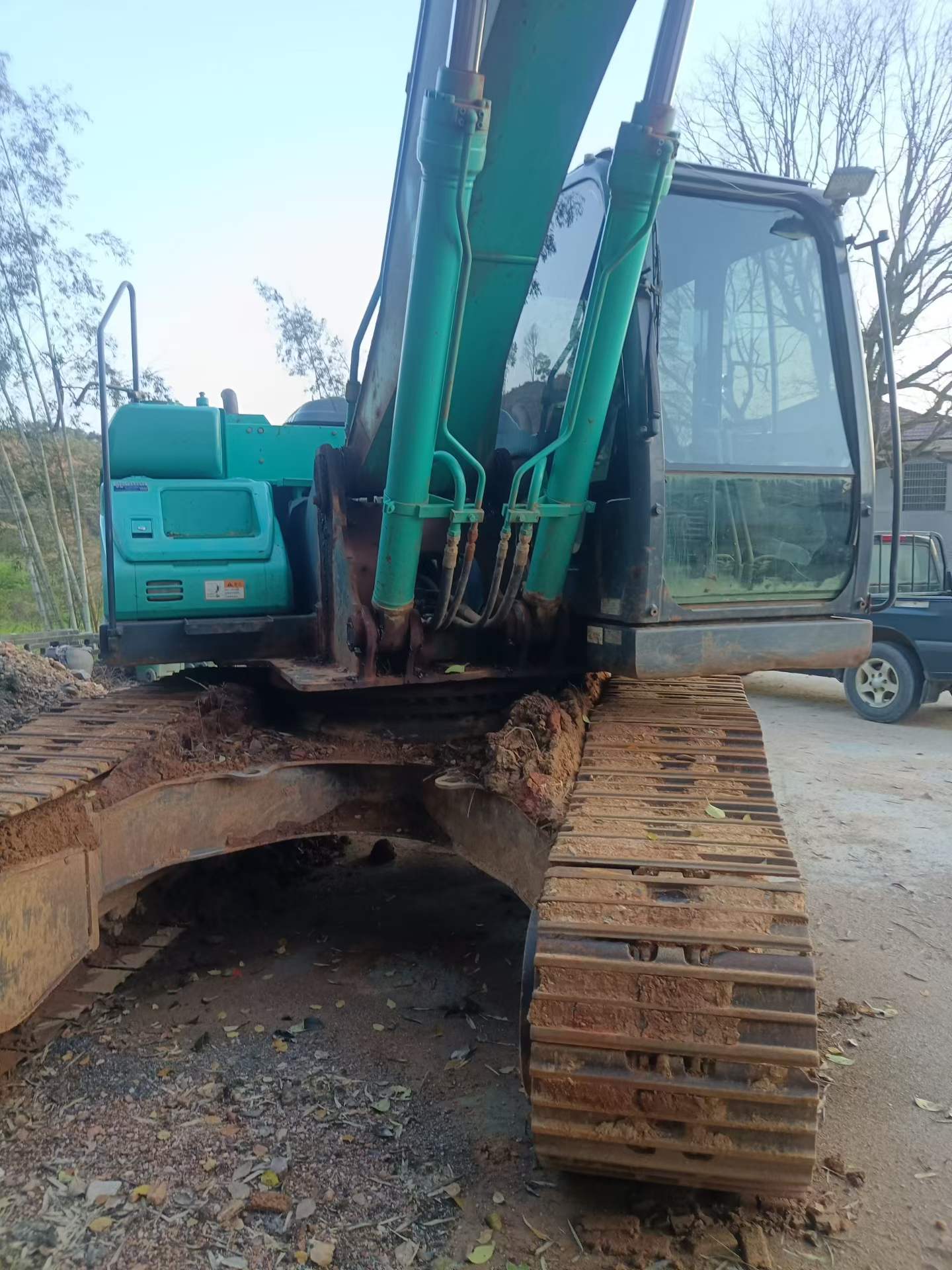 Buy Kobelco SK200 Used Excavator / 8