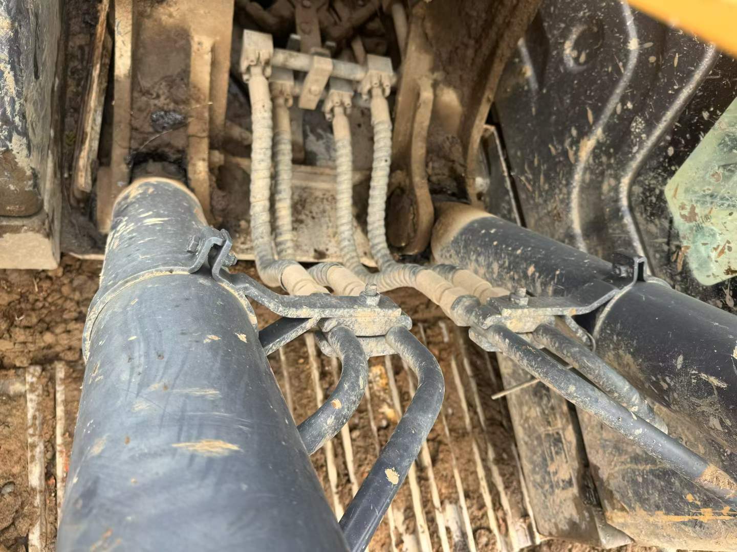 Buy XCMG XE200 Used Excavator / 3