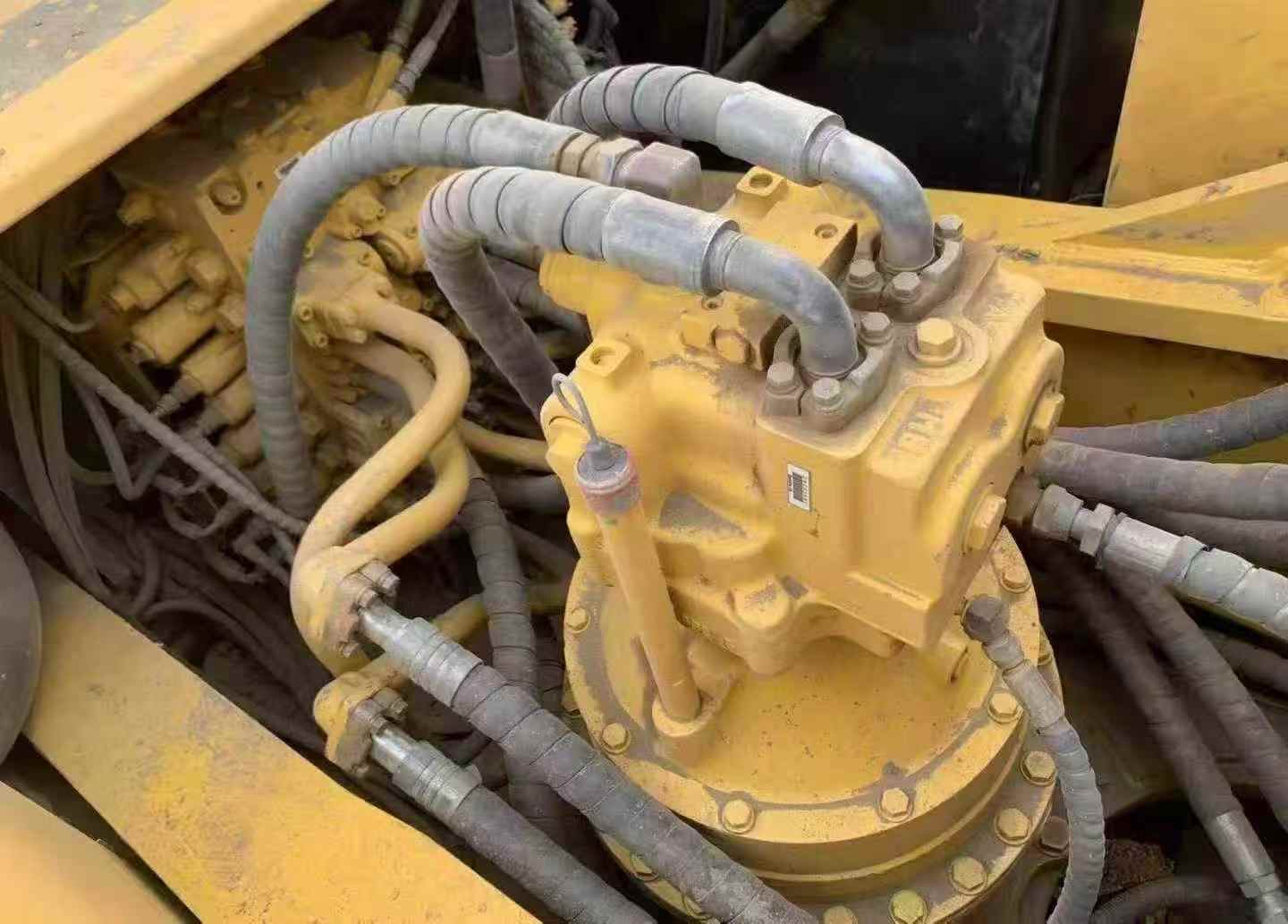 Buy Komatsu PC450-8 Used Excavator / 4