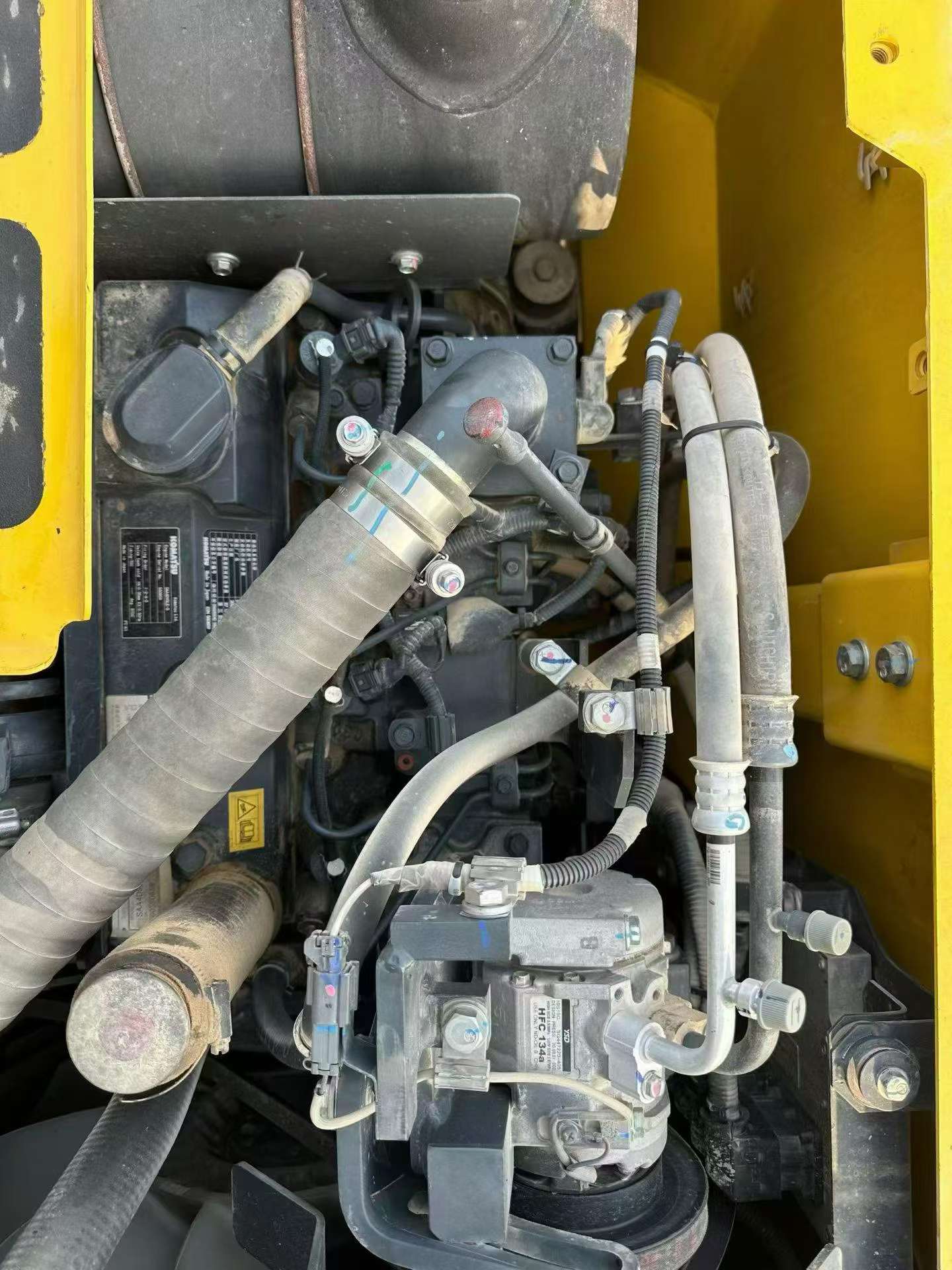 Buy Komatsu PC130 Used Excavator / 6