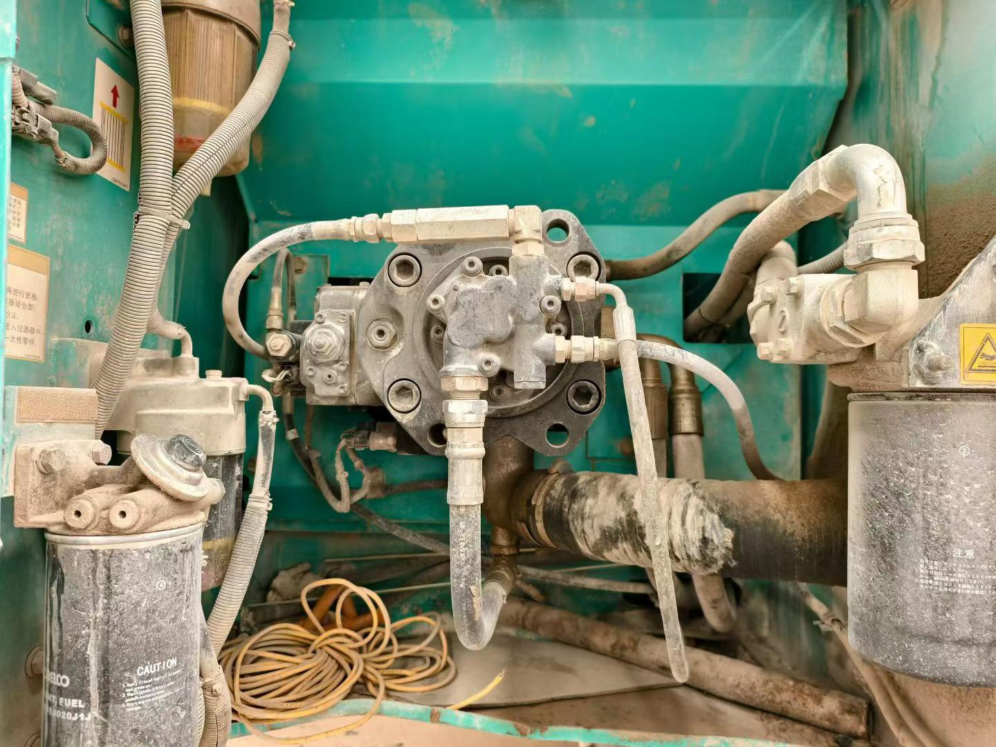 Compre Excavadora Kobelco SK200 Usada / 8