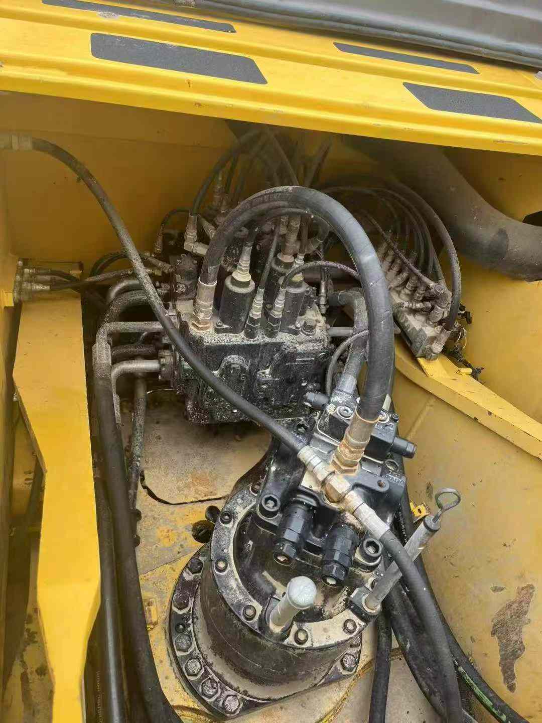 Buy Kobelco SK210 Used Excavator / 7