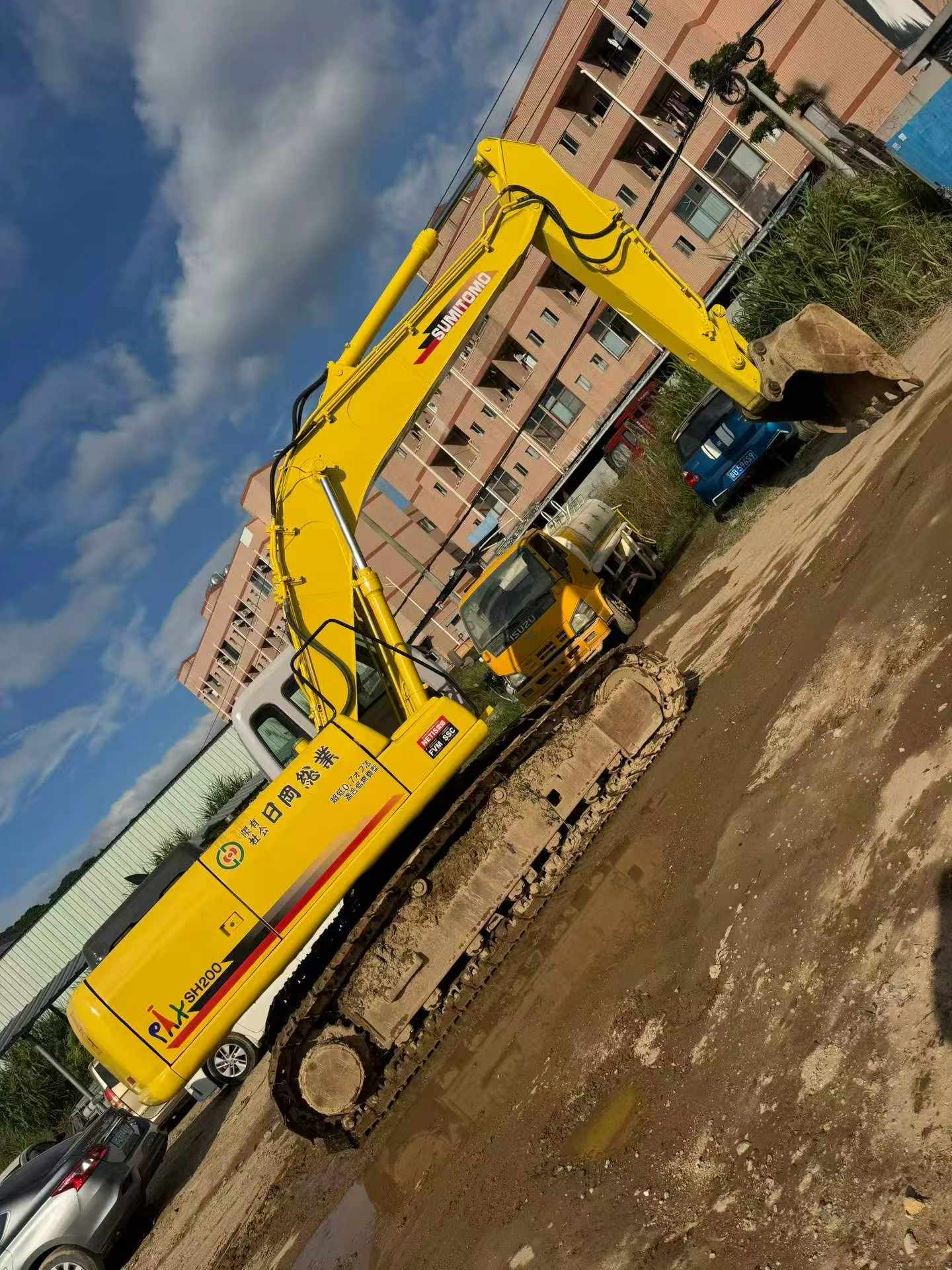 Buy Sumitomo SH200-2 Used Excavator / 2