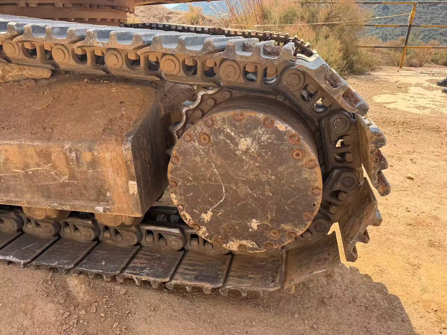 Buy Komatsu PC400-8 Used Excavator / 3