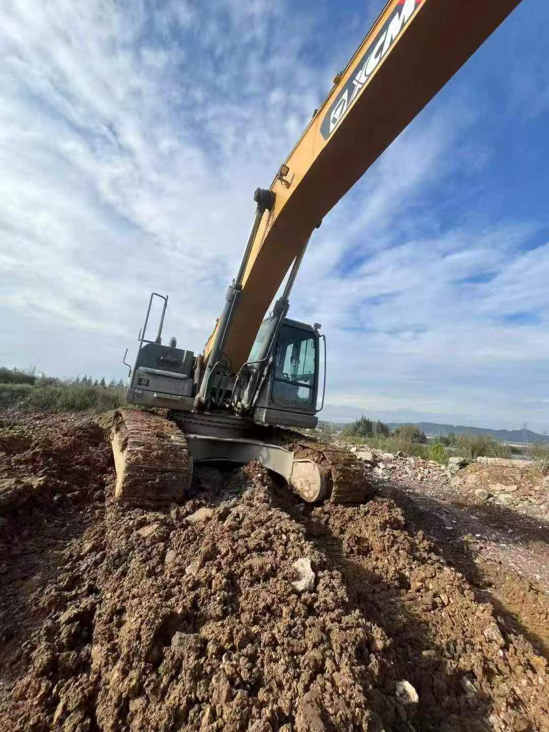 Buy XCMG XE370 Used Excavator / 8