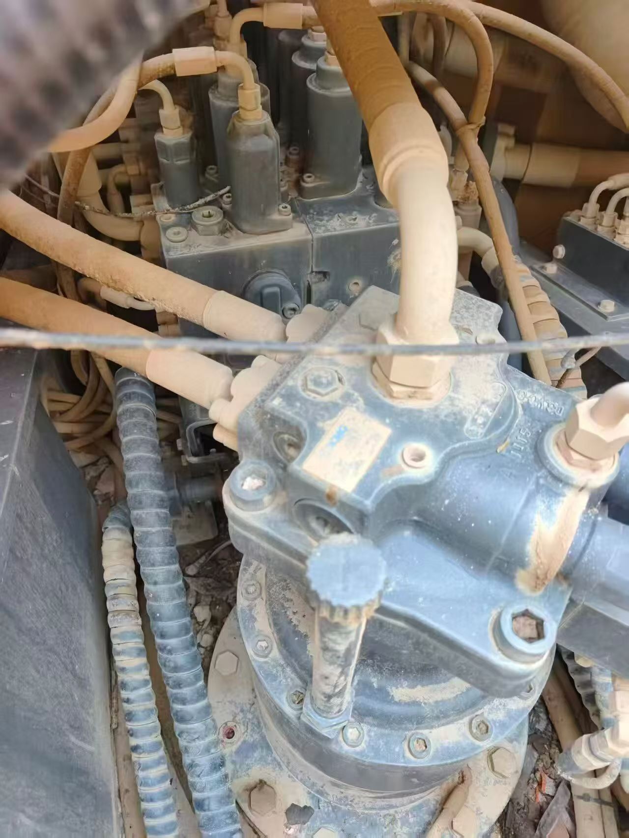 Buy XCMG XE205DA Used Excavator / 4