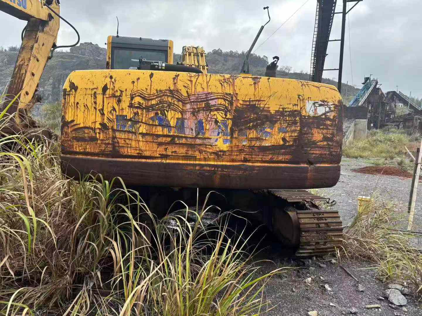 Buy Komatsu PC220 Used Excavator / 5