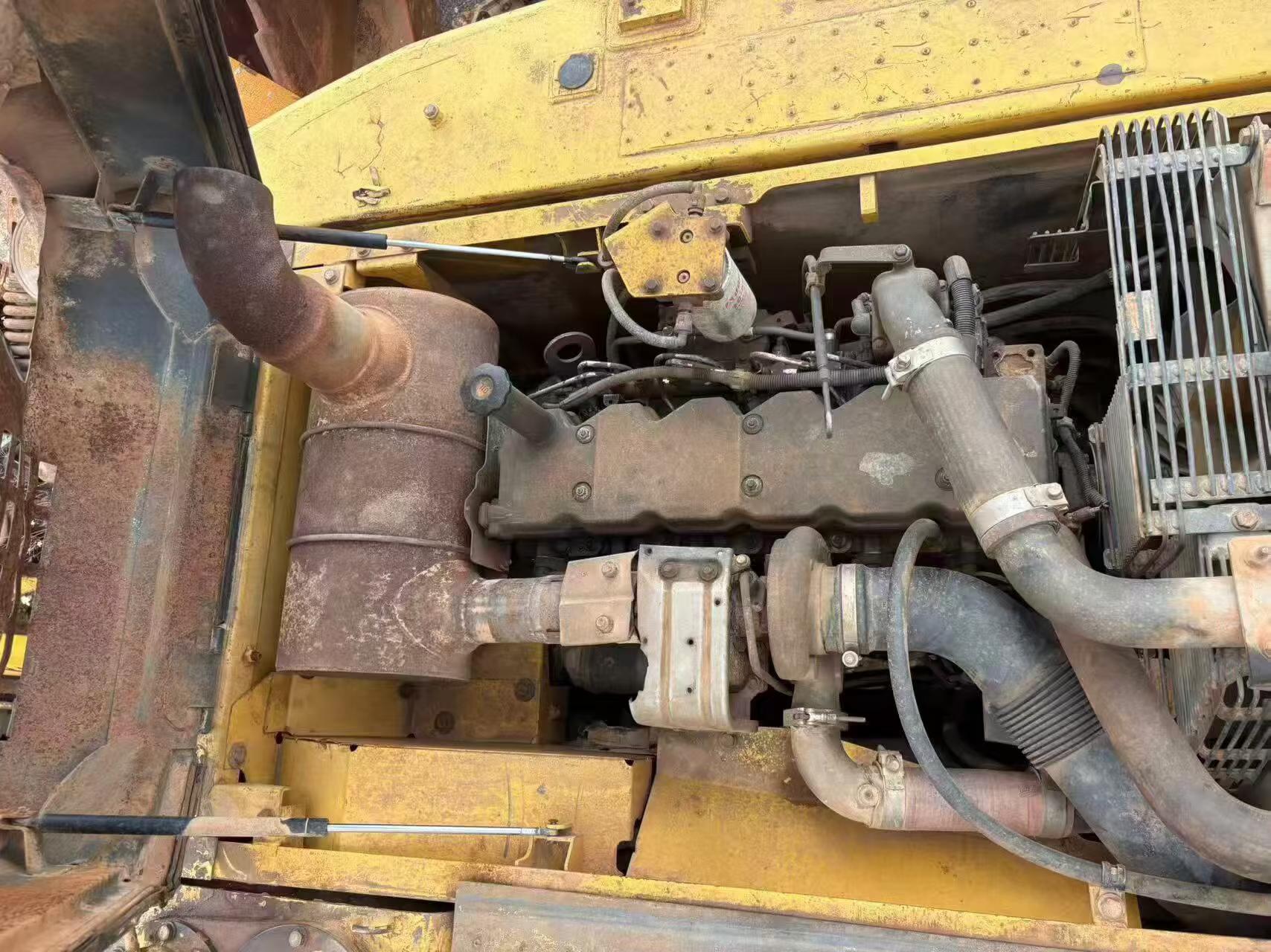 Buy Komatsu PC210 Used Excavator / 3