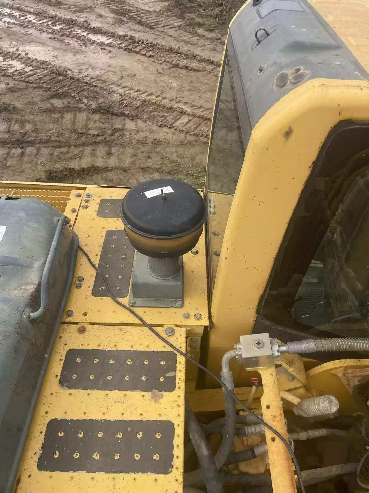 Buy Komatsu PC220-8 Used Excavator / 8