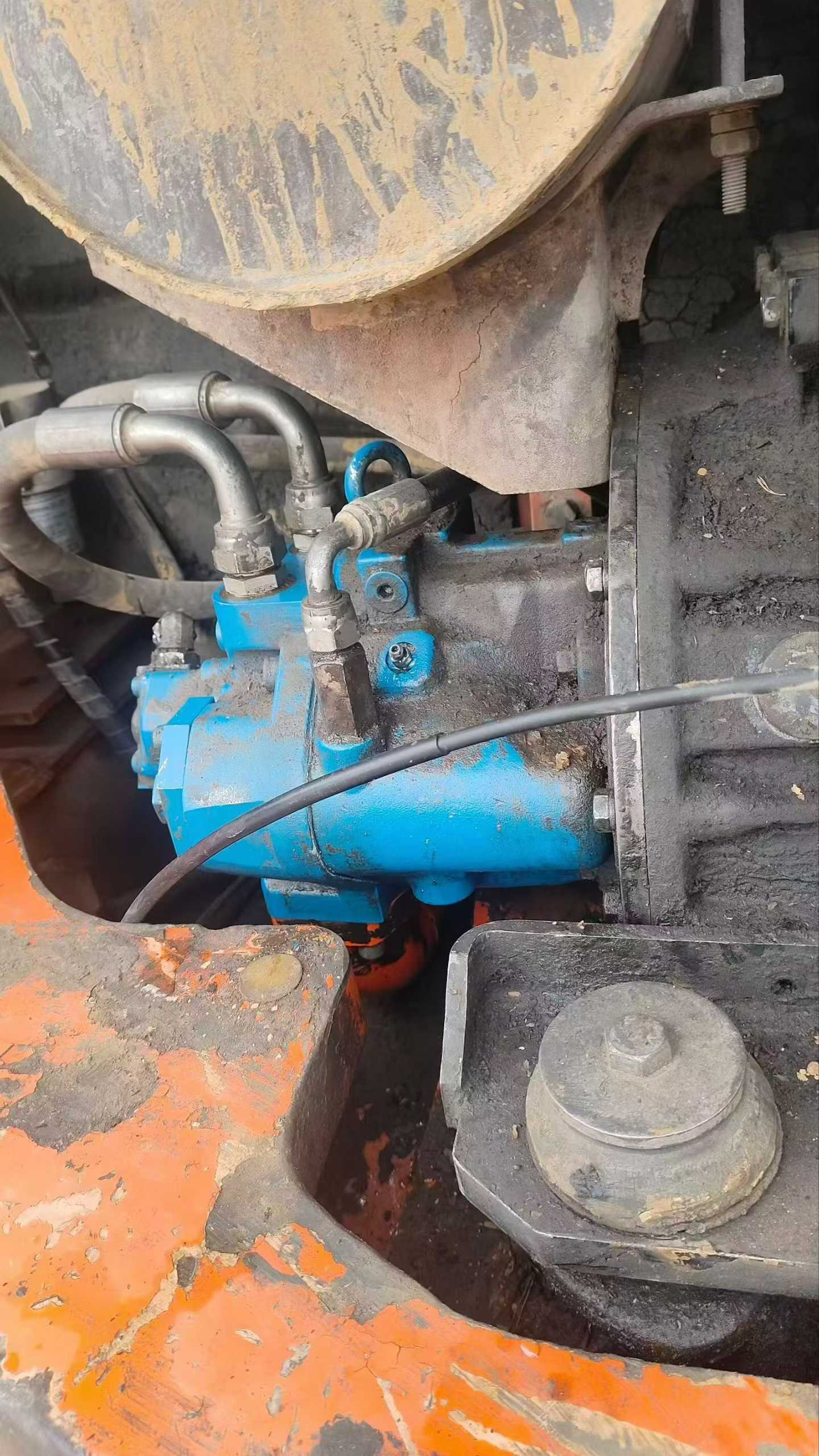 Buy Doosan DH80 Used Excavator / 3