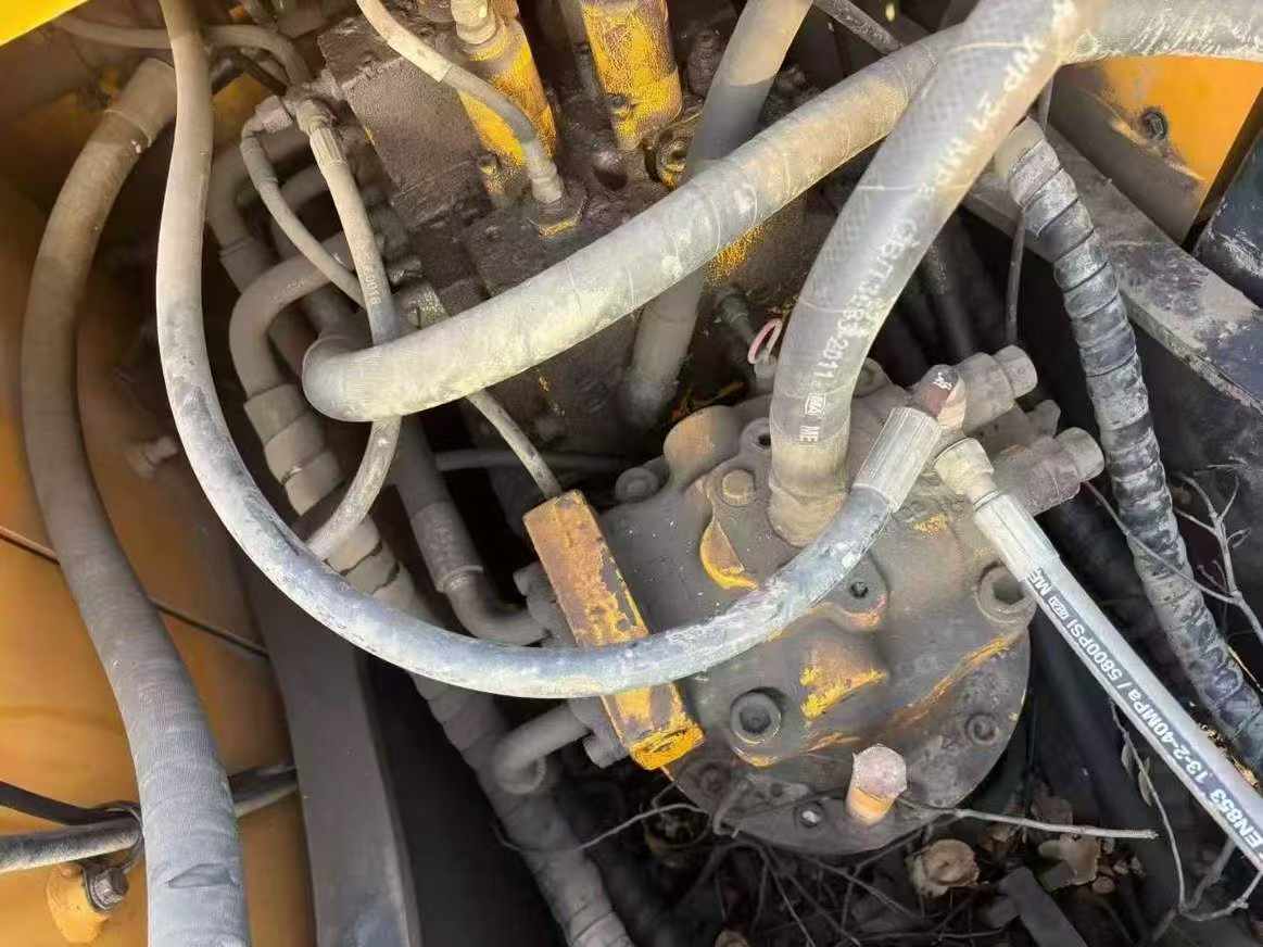 Buy Hyundai R215-7C Used Excavator / 6