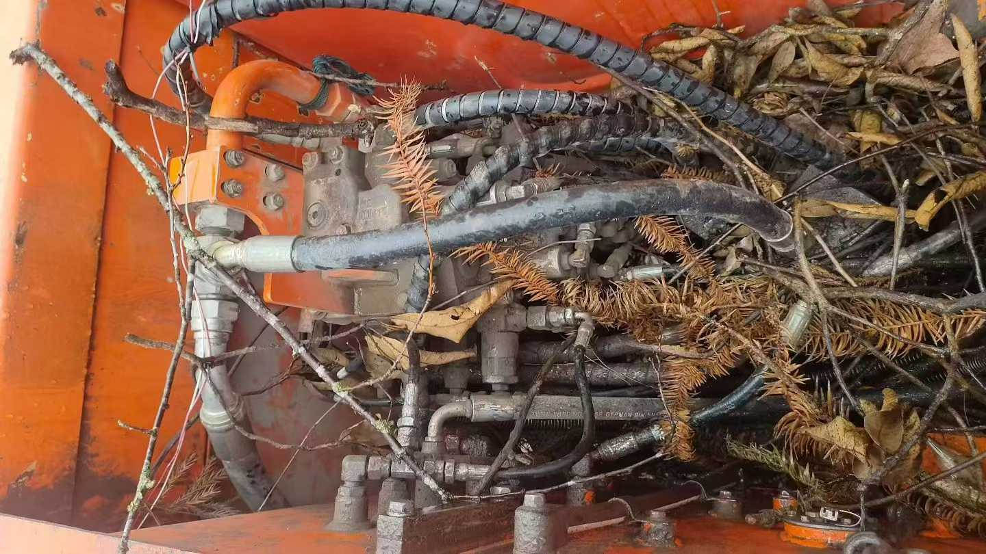 Buy Doosan DH80 Used Excavator / 5