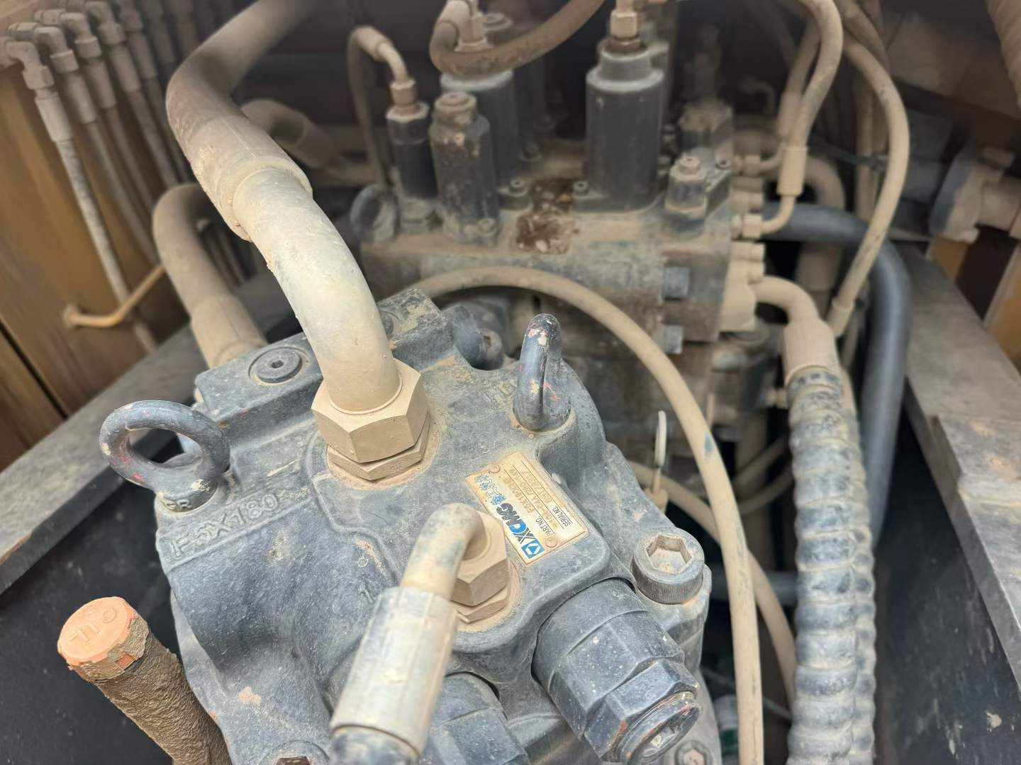 Buy XCMG XE200 Used Excavator / 6