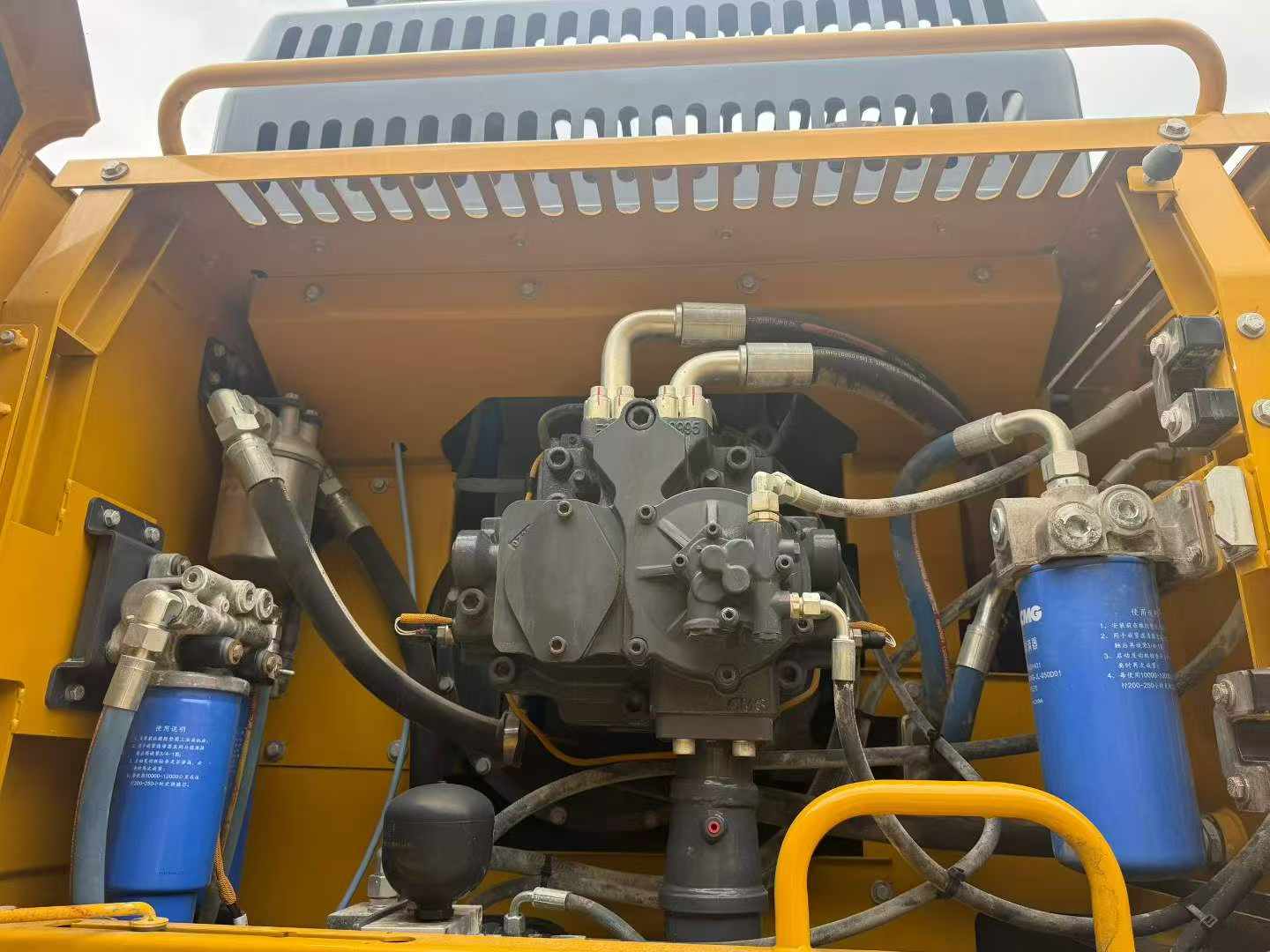 Buy XCMG XE550DK Used Excavator / 5