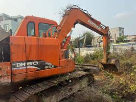 Buy Doosan DH80 Used Excavator / 2 Buy Doosan DH80 Used Excavator / 2