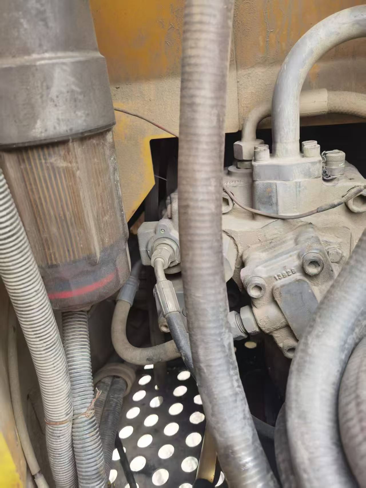 Buy XCMG XE85C Used Excavator / 5