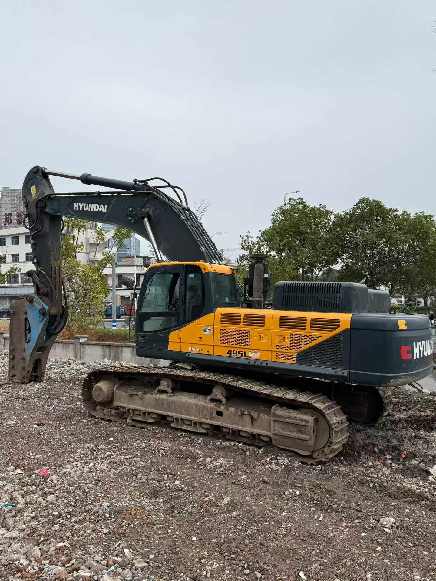 Buy Hyundai R495LVS Used Excavator / 9