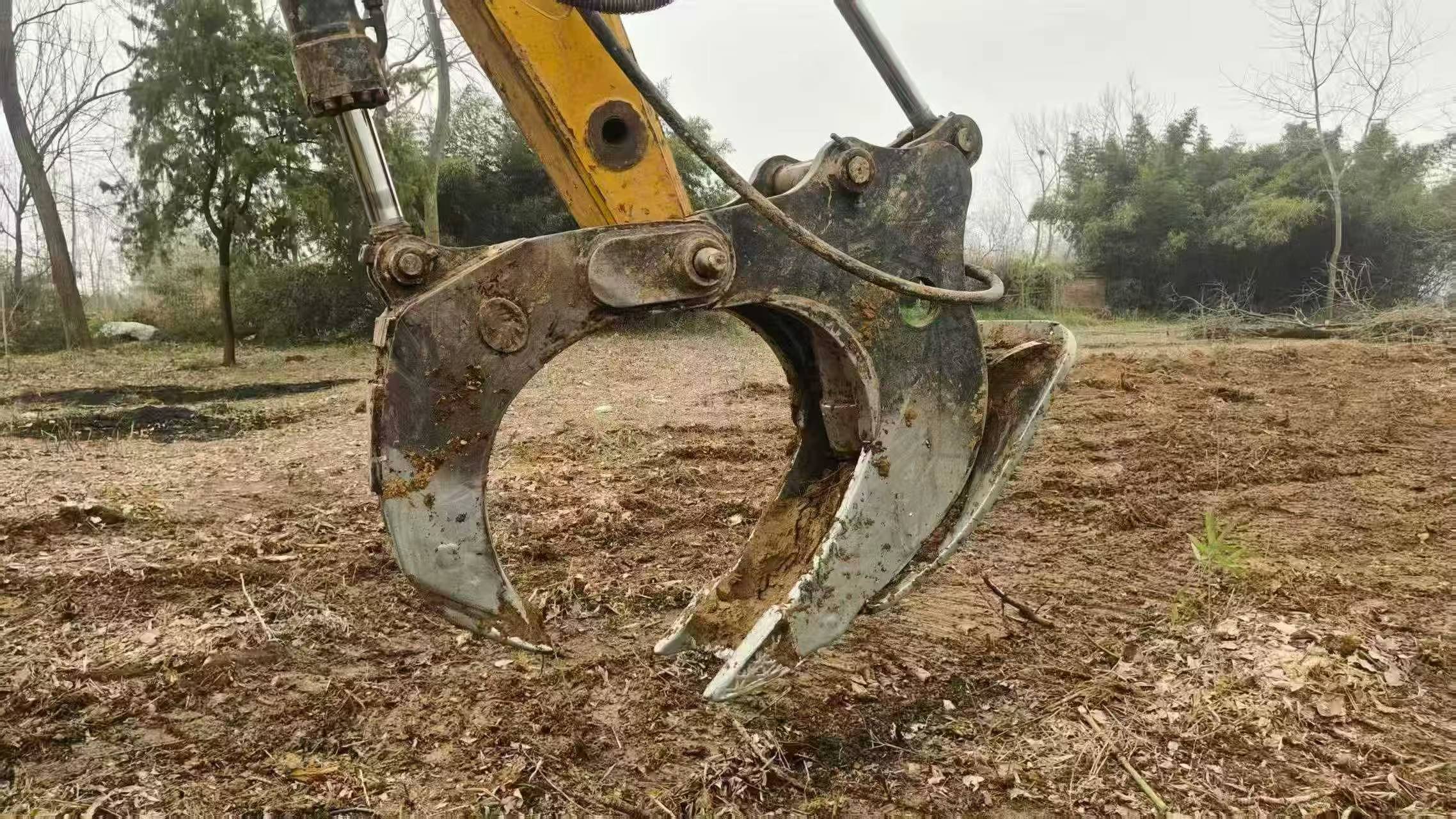 Buy XCMG XE75C Used Excavator / 2