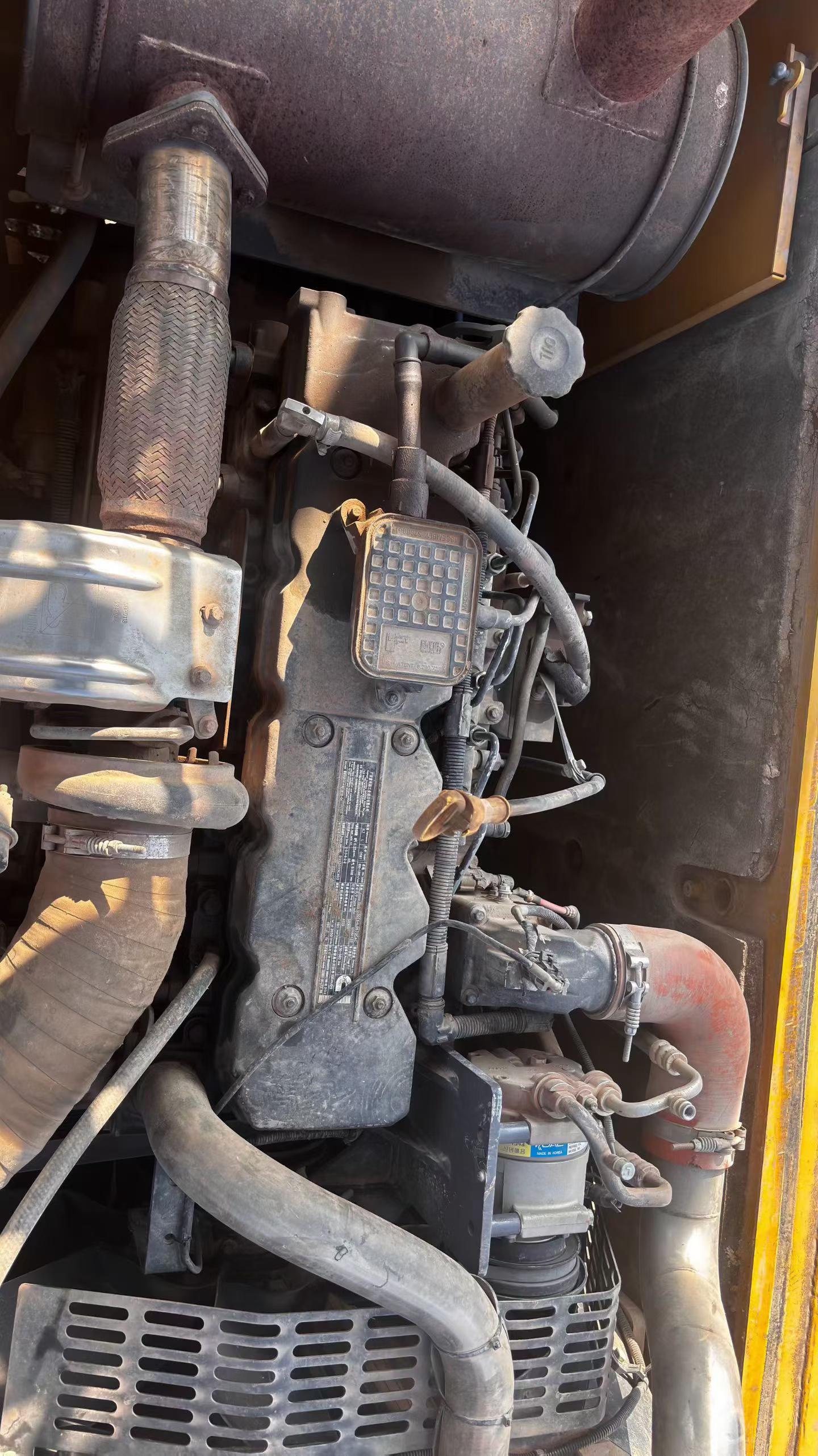 Buy XCMG XE200 Used Excavator / 2