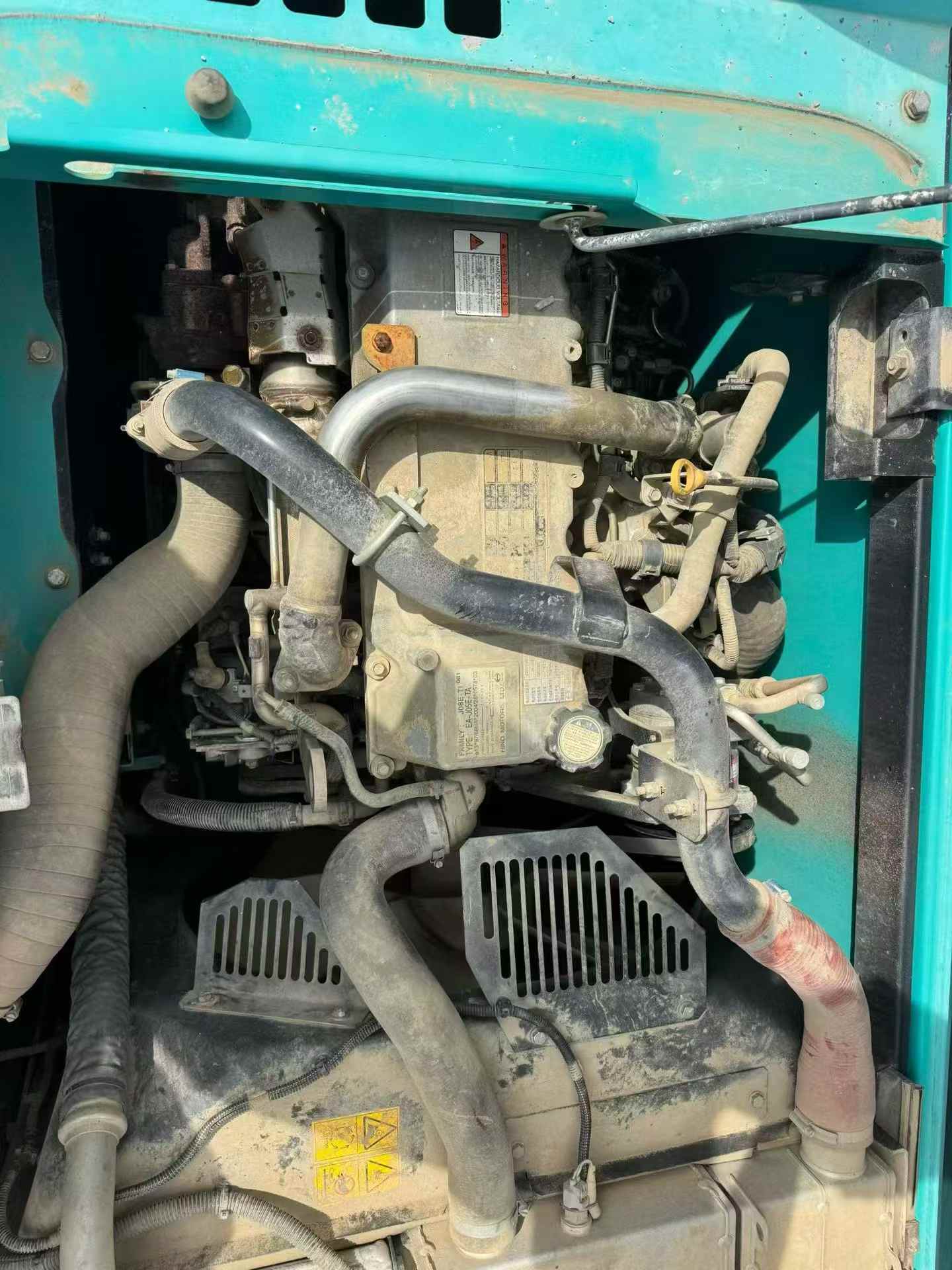 Buy Kobelco SK200 Used Excavator / 2