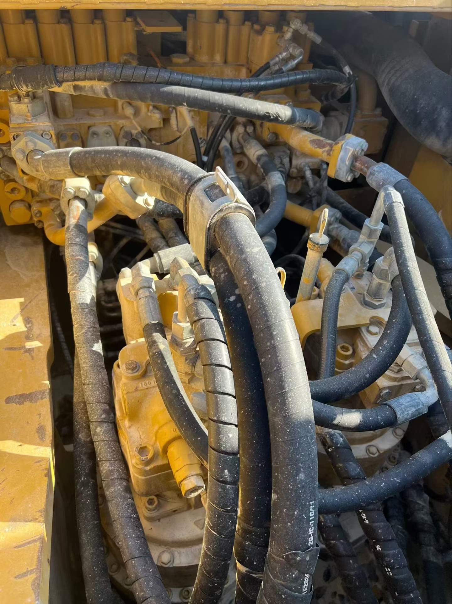 Compre Escavadeira Caterpillar 349E Usada / 8