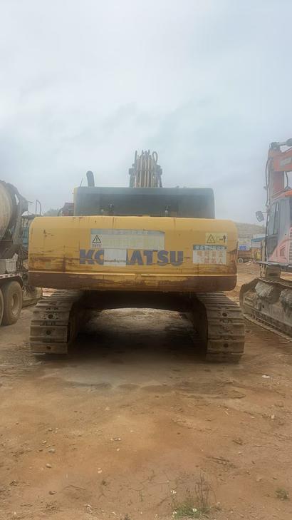 Buy Komatsu PC450-8 Used Excavator / 1
