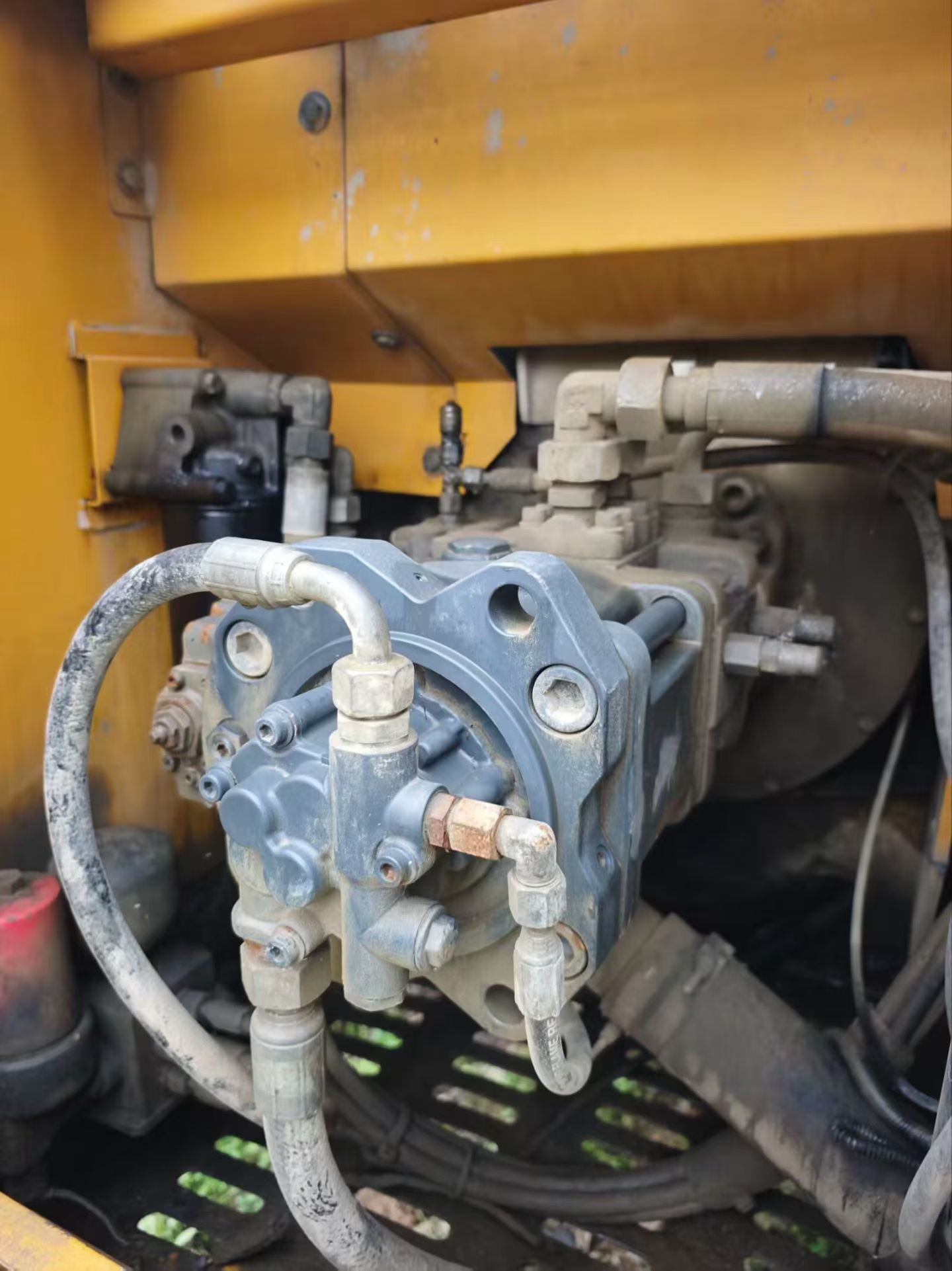 Buy XCMG XE215 Used Excavator / 4