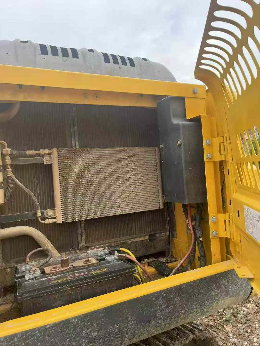 Buy Kobelco SK210 Used Excavator / 3