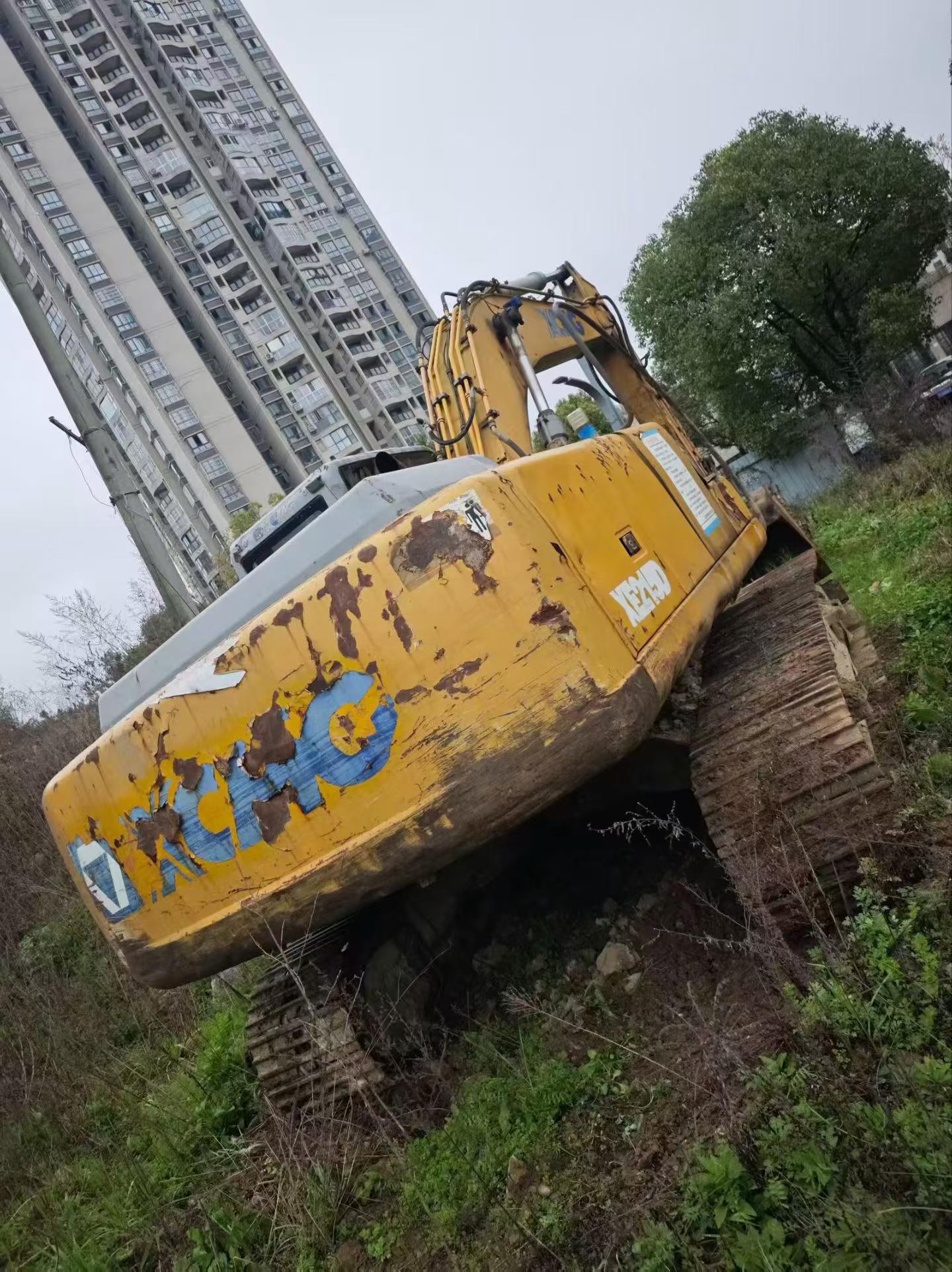 Buy XCMG XE215 Used Excavator / 2