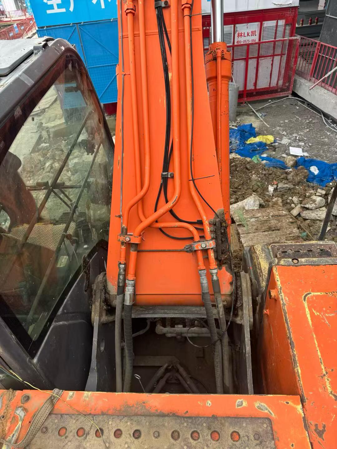 Buy Hitachi EX200 Used Excavator / 3