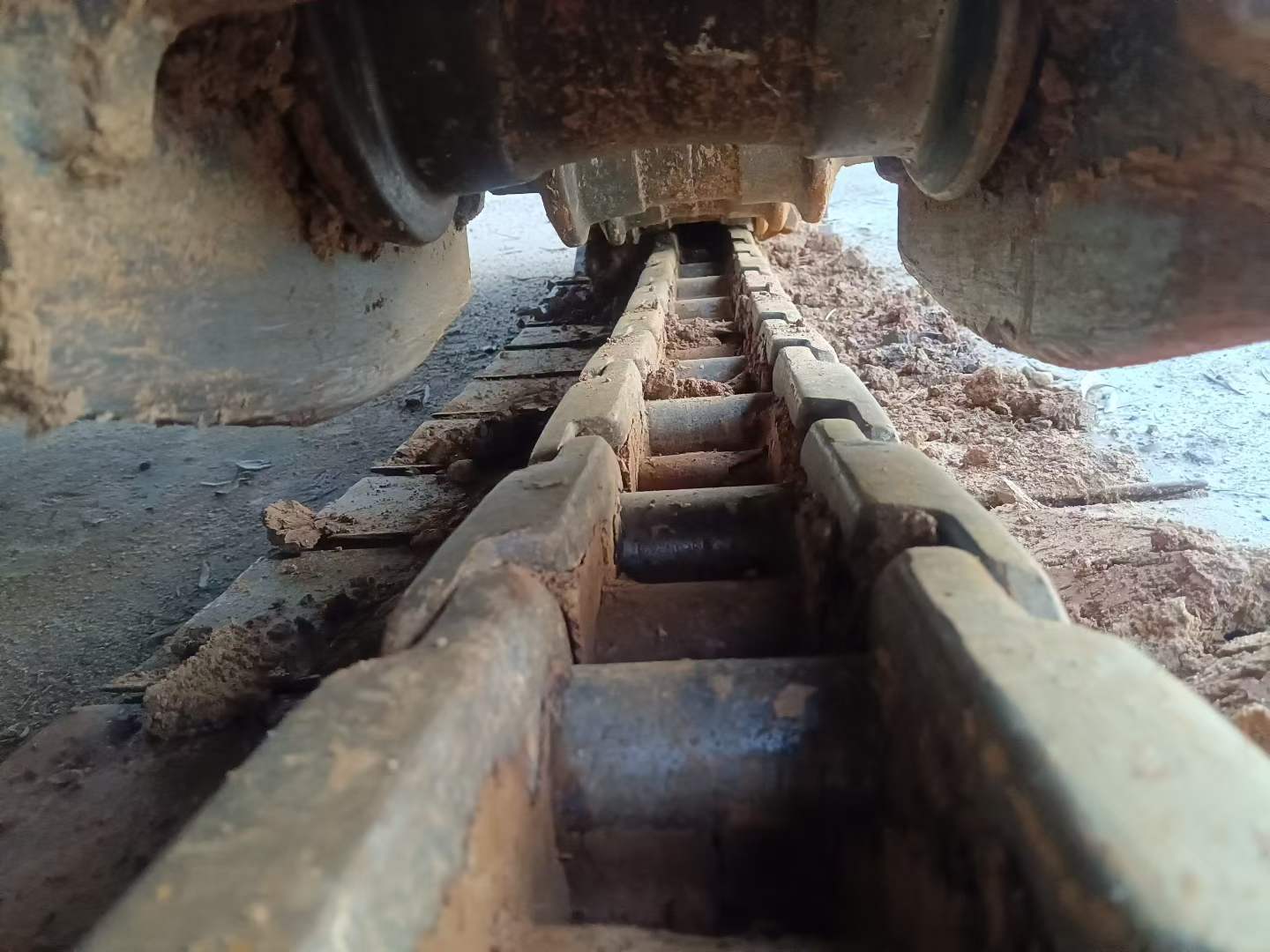 Buy Kobelco SK200 Used Excavator / 2