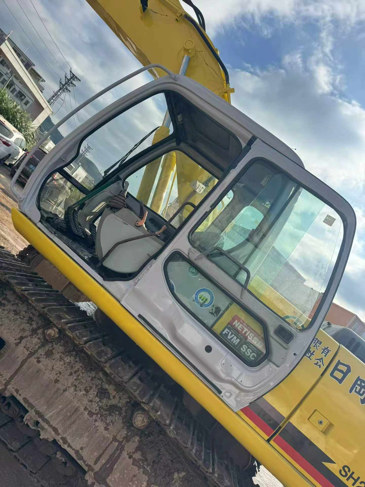 Buy Sumitomo SH200-2 Used Excavator / 3