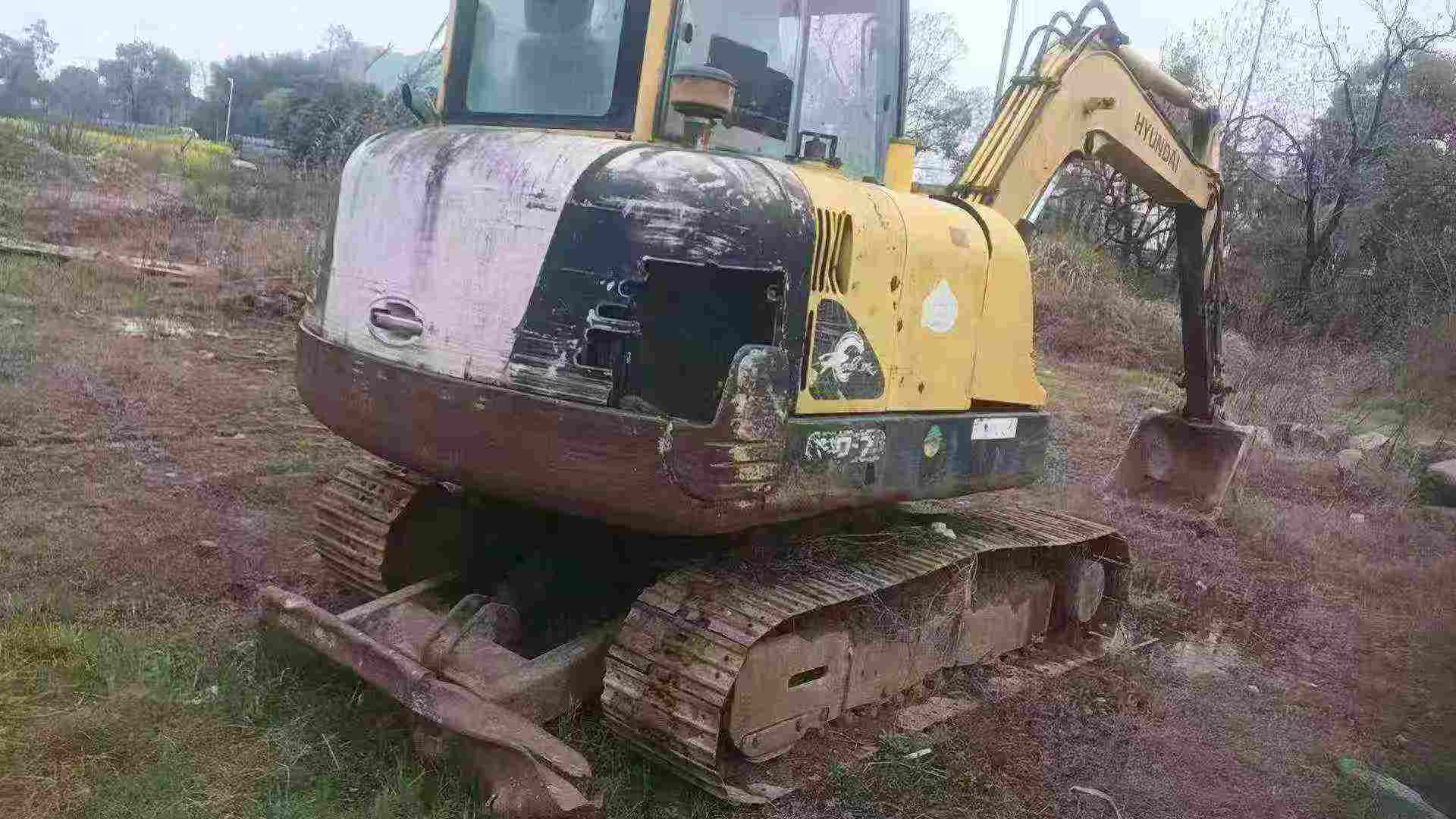 Buy Hyundai HX60 Used Excavator / 4